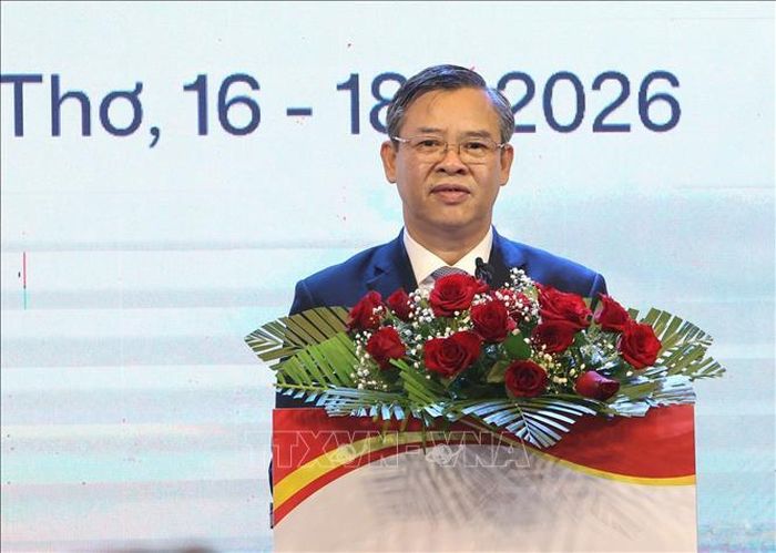 Ông Trương Cảnh Tuyên, Chủ tịch UBND thành phố Cần Thơ, phát biểu tại sự kiện.
