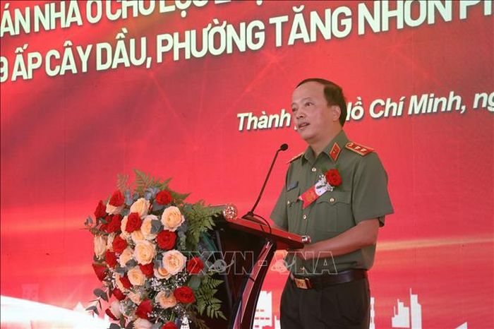 Trung tướng Đặng Hồng Đức, Ủy viên Trung ương Đảng, Ủy viên Ban Thường vụ Đảng ủy Công an Trung ương, Thứ trưởng Bộ Công an, phát biểu tại buổi lễ.