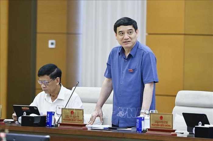 Chủ nhiệm Ủy ban Văn hóa và Xã hội của Quốc hội Nguyễn Đắc Vinh phát biểu. Ảnh: Doãn Tấn/TTXVN