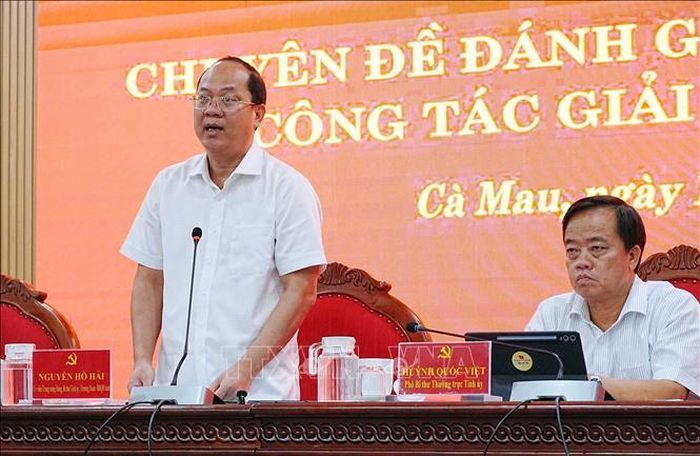 Ông Nguyễn Hồ Hải, Bí thư Tỉnh ủy Cà Mau phát biểu tại Hội nghị.