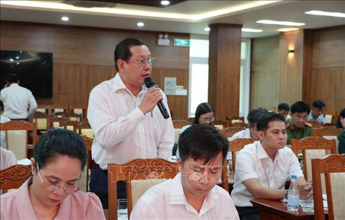 Lãnh đạo Sở Nông nghiệp và Môi trường thành phố Đồng Nai nêu ý kiến góp ý vào dự thảo Luật Phát triển đô thị.