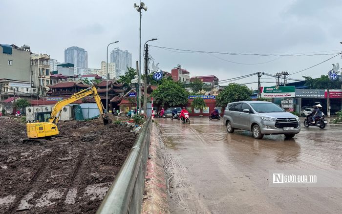 Việc đẩy nhanh tiến độ kênh La Khê được đánh giá có ý nghĩa đặc biệt quan trọng bởi đây là tuyến dẫn nước chính phục vụ vận hành Trạm bơm tiêu Yên Nghĩa.