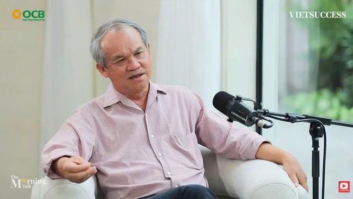 Bầu Đức quan niệm rằng ngân hàng không chỉ là nơi cho vay vốn. Ảnh: OCB