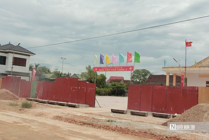 Dự án do UBND huyện Thạch Hà cũ làm chủ đầu tư (nay là Ban Quản lý dự án đầu tư xây dựng công trình dân dụng và hạ tầng khu vực tỉnh Hà Tĩnh làm chủ đầu tư). Dự án có tổng mức đầu tư trên 851 tỷ đồng. Trong đó, vốn vay AFD hơn 648 tỷ đồng, vốn viện trợ không hoàn lại của Liên minh châu Âu trên 25 tỷ đồng, vốn đối ứng 178 tỷ đồng.