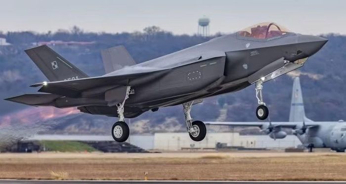 Máy bay chiến đấu F-35A. Ảnh: MW.