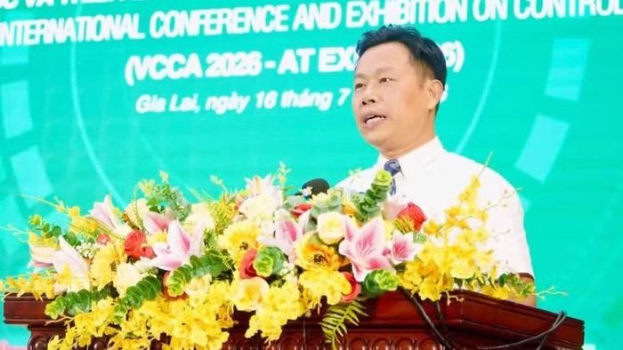 Thứ trưởng Bộ GD&amp;ĐT Lê Quân đề nghị đẩy mạnh mô hình "3 nhà", đáp ứng nhu cầu nhân lực công nghệ. Ảnh: Tùng Lâm.