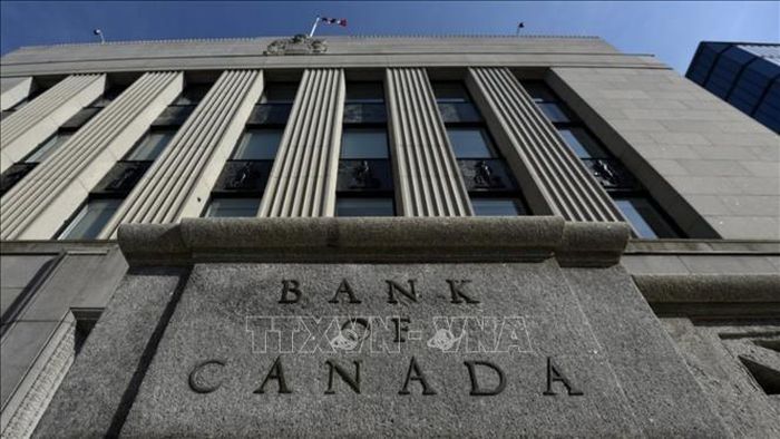 Quang cảnh bên ngoài Ngân hàng Trung ương Canada ở Ottawa. Ảnh: THE CANADIAN PRESS/TTXVN