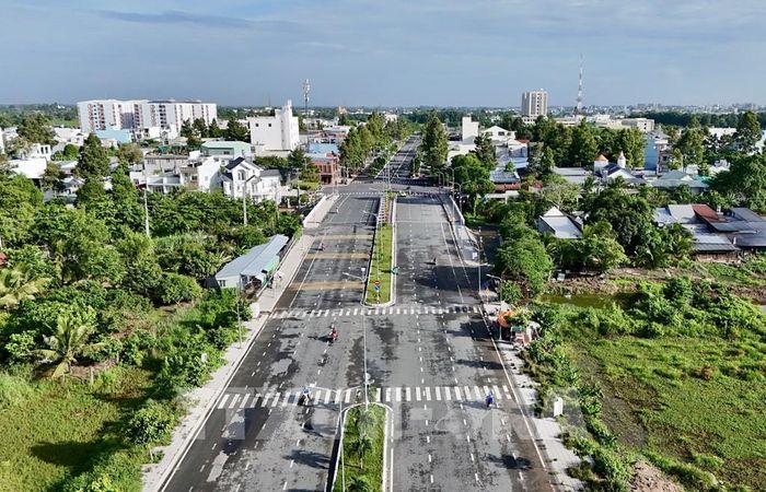 Dự án nâng cấp đường Lê Trọng Tấn cơ bản hoàn thành các hạng mục chính, góp phần hoàn thiện hạ tầng giao thông đô thị. Ảnh: Thanh Sang - TTXVN
