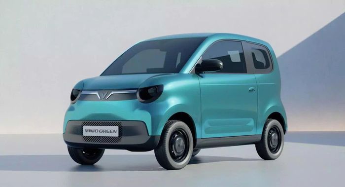 VinFast Minio Green.