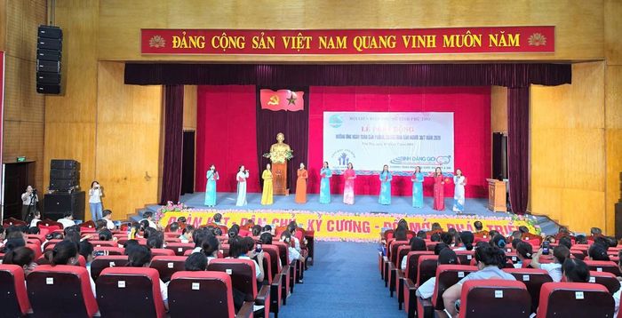 Quang cảnh lễ phát động