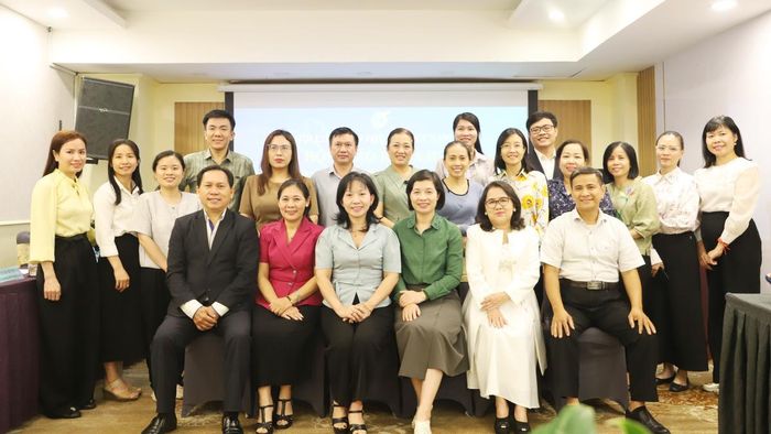 Các chuyên gia, đại biểu dự hội thảo khoa học “Giải pháp phát huy vai trò của Hội Liên hiệp Phụ nữ Việt Nam trong thúc đẩy phụ nữ tham gia chính trị ở cộng đồng” do Hội LHPN Việt Nam tổ chức.