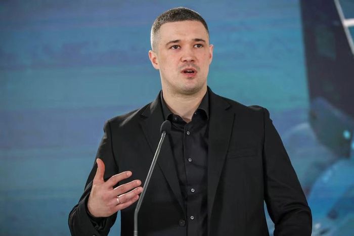 Bộ trưởng Quốc phòng Ukraine Mykhailo Fedorov phát biểu tại cuộc họp báo ở Kiev ngày 1/7/2026. Ảnh: Reuters.