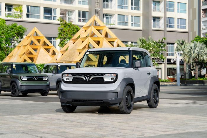 Xe xanh đang áp đảo các đối thủ tại thị trường xe Việt.