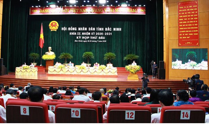 Quang cảnh kỳ họp thứ Sáu HĐND tỉnh.