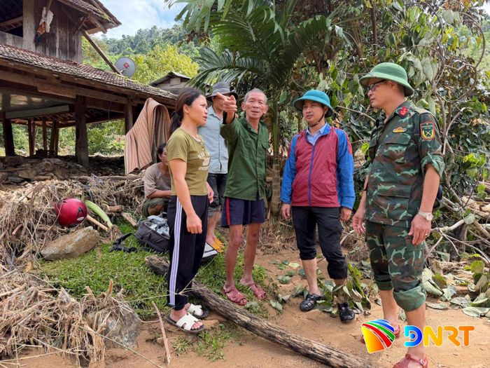 Mỗi tháng, lãnh đạo xã Trà Tân dành một ngày để xuống từng thôn và nghe các nguyện vọng, kiến nghị từ nhân dân. Ảnh: DIỄM LỆ