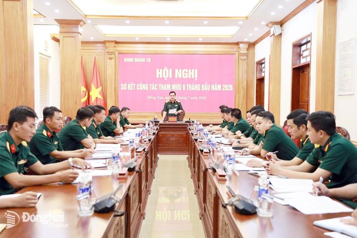 Các đại biểu tham dự hội nghị.