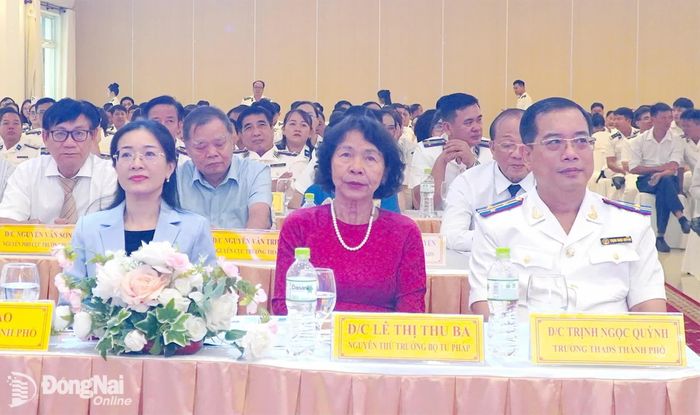 Các đại biểu tham dự buổi lễ. Ảnh: An Nhơn