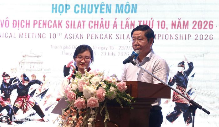 Ông Huỳnh Thiên Tịnh, Phó Giám đốc Trung tâm Huấn luyện và Thi đấu thể thao thành phố phát biểu tại cuộc họp. Ảnh: Thủy Tiên
