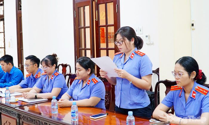Đoàn viên, thanh niên tham luận tại hội nghị.
