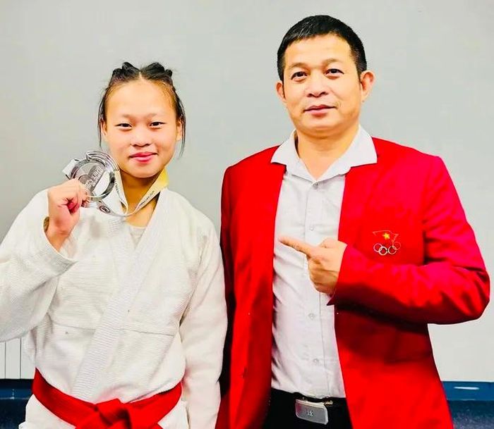 VĐV jujitsu trẻ Việt Nam đã tập trung thi đấu tại giải vô địch trẻ châu Á 2026 và giành được huy chương. Ảnh: BÙI TIẾN