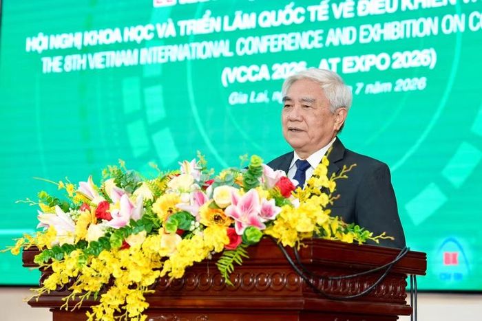  TS. Nguyễn Quân - Chủ tịch Hội Tự động hóa Việt Nam, Chủ tịch VCCA 2026 phát biểu khai mạc. Ảnh: Hoàng Vũ 