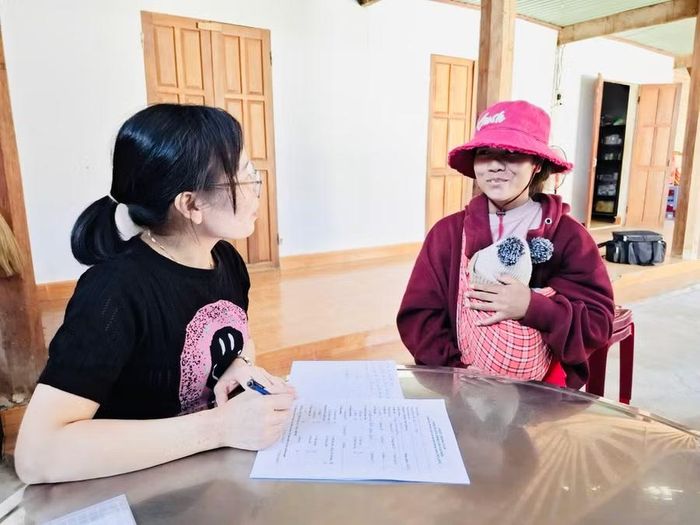 Ngành Y tế tỉnh sẽ phối hợp chặt chẽ với chính quyền địa phương và đội ngũ nhân viên y tế cơ sở tăng cường truyền thông nhằm giảm dần và tiến tới loại bỏ tình trạng sinh con tại nhà. Ảnh: Như Nguyện