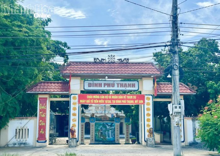 Đình Phú Thạnh là nơi lưu giữ nhiều giá trị lịch sử, kiến trúc và đời sống văn hóa của cộng đồng cư dân xã Mỹ Sơn.