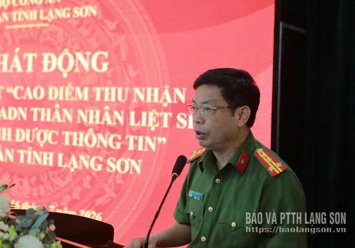 Lãnh đạo Công an tỉnh phát biểu phát động tại buổi lễ
