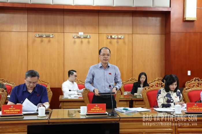 Đồng chí Đinh Công Sỹ, Phó Chủ nhiệm Ủy ban Quốc phòng, An ninh và Đối ngoại của Quốc hội, Trưởng đoàn khảo sát phát biểu kết luận