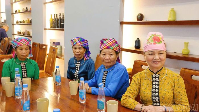 Đại diện homestay, cơ sở du lịch cộng đồng tham dự lớp tập huấn.