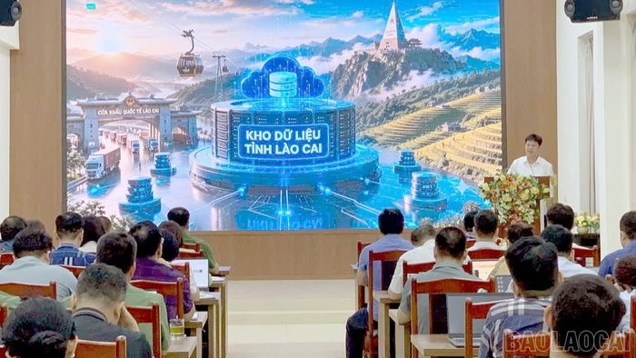 Lãnh đạo Sở Khoa học và Công nghệ tỉnh phát biểu tại hội nghị.