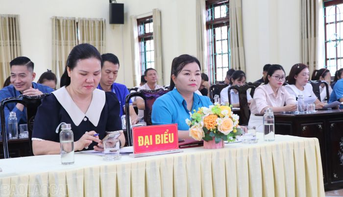 Các đại biểu tham dự hội nghị.
