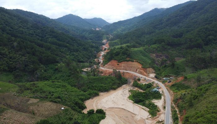 Tuyến đường mới mở phá vỡ thế đường cụt của xã Đam Rông 4