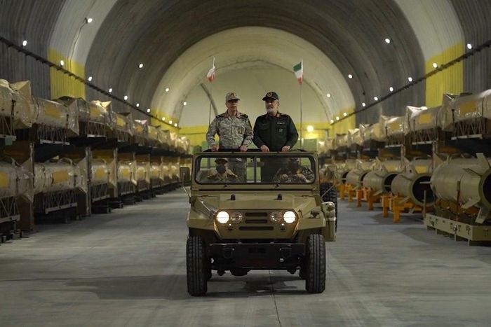 Bên trong một "thành phố tên lửa" dưới lòng đất của Iran. Ảnh: IRCG