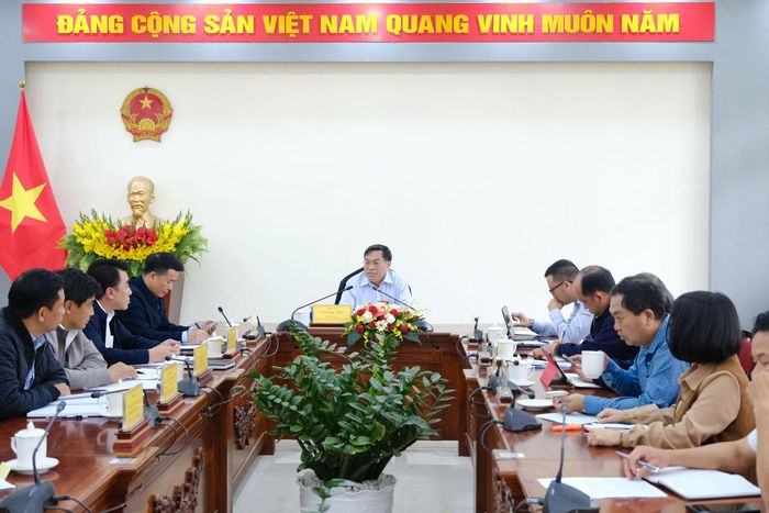 Đồng chí Võ Ngọc Hiệp, Tỉnh ủy viên, Phó Chủ tịch UBND tỉnh Lâm Đồng chủ trì buổi làm việc
