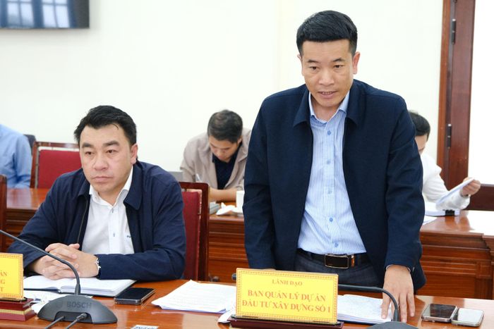 Đại diện lãnh đạo Ban Quản lý dự án đầu tư xây dựng số 1 báo cáo tiến độ thực hiện giải ngân trên địa bàn