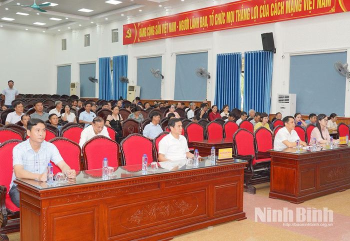 Các đại biểu dự Hội nghị.