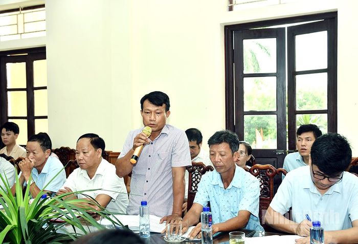 Đại diện các thôn phát biểu ý kiến.