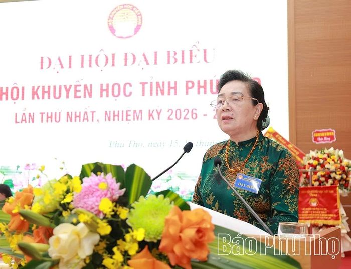 Đồng chí Phó Chủ tịch Hội Khuyến học Việt Nam Phạm Thị Hòe phát biểu chỉ đạo tại Đại hội.