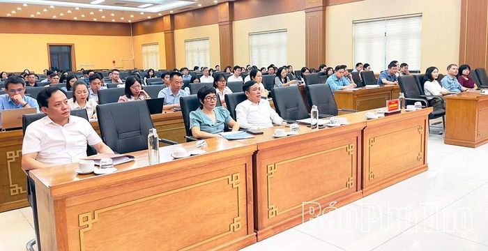 Các đại biểu tham dự hội nghị tập huấn.