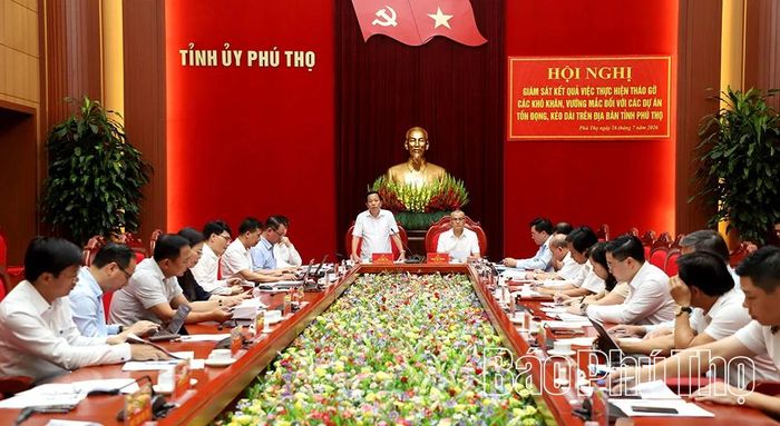 Quang cảnh hội nghị.