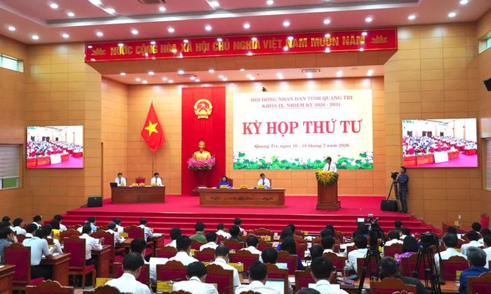 Quang cảnh kỳ họp - Ảnh: X.P