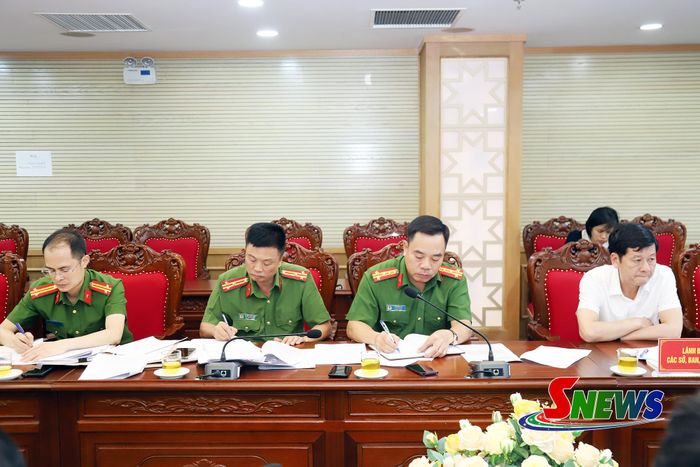 Các đại biểu dự hội nghị.