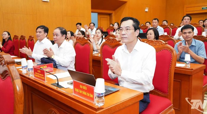 Các đại biểu dự Kỳ họp.