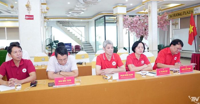Đại diện Hội Chữ thập đỏ các tỉnh, thành phố tham dự.