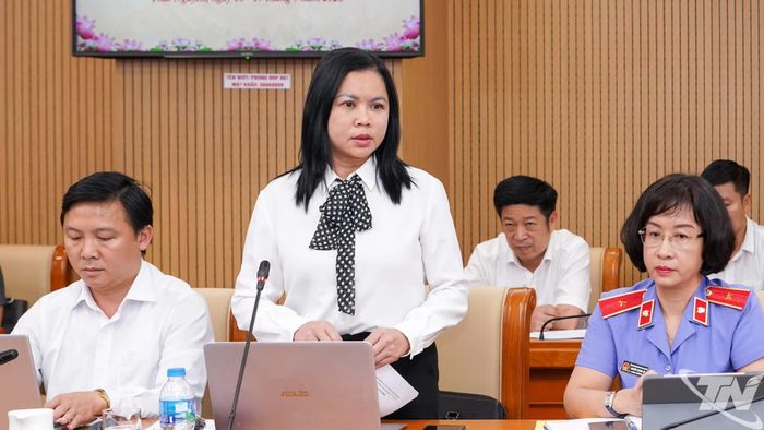 Các đại biểu Tổ 5, 6, 7 phát biểu thảo luận.
