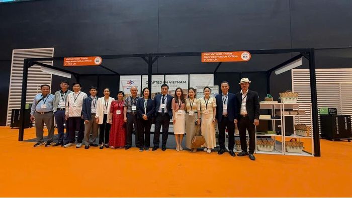 Đoàn giao dịch thương mại tại Vương quốc Anh được triển khai tại London, Manchester và Edinburgh (Scotland), hướng tới mục tiêu hỗ trợ doanh nghiệp tìm kiếm cơ hội hợp tác, mở rộng thị trường xuất khẩu và nâng cao năng lực cạnh tranh tại thị trường Vương quốc Anh (Ảnh: Cục Xúc tiến thương mại)