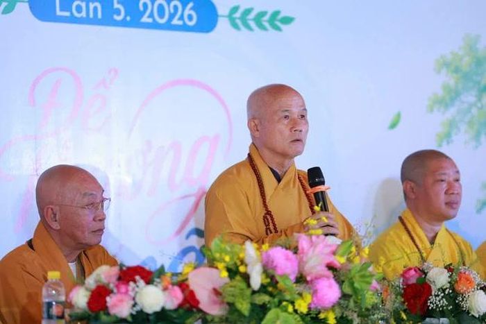 Thượng tọa Thích Giác Dũng đạo từ