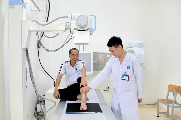 Trung tâm Y tế khu vực Phúc Yên có hệ thống trang thiết bị hiện đại và đội ngũ cán bộ trẻ, ham học hỏi.