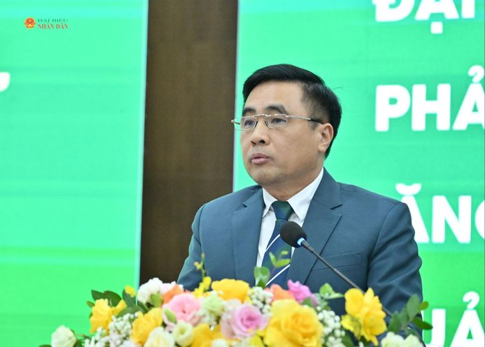 Thứ trưởng Bộ Nông nghiệp và Môi trường Nguyễn Quốc Trị phát biểu